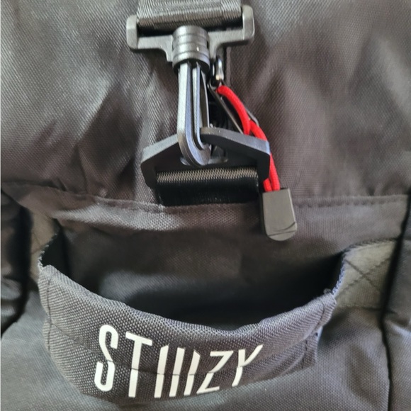 STIIIZY DUFFEL BAG brand new, limited edition holiday duffel bag 👌.        A420 - Picture 5 of 15